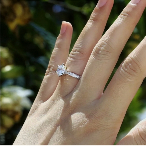 New Classic Wedding/Engagement Ring - Picture 8 of 8